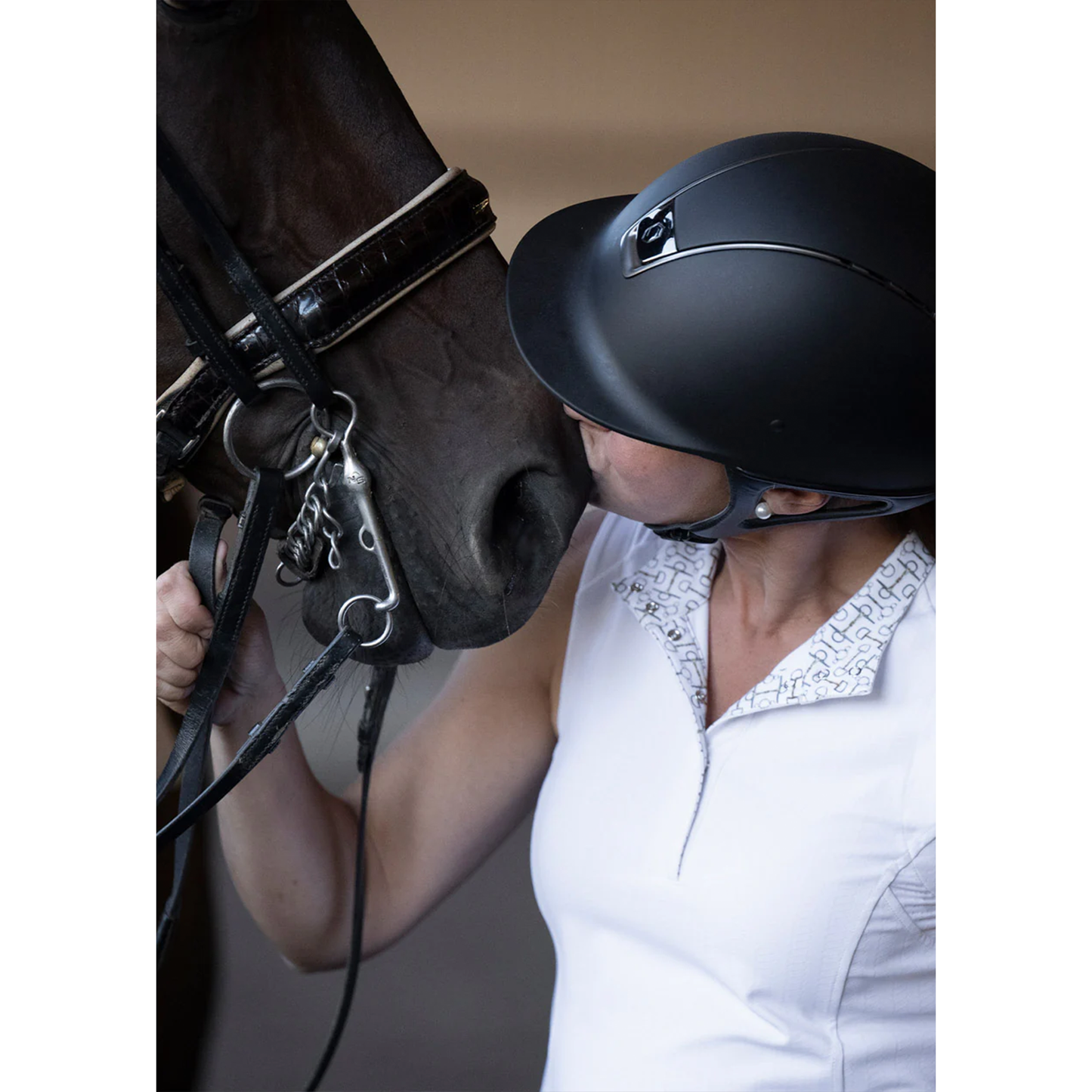 Affinity Pro Sleeveless Show Shirt