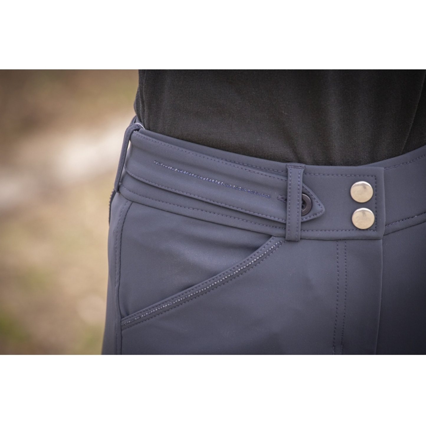 Elegance Breech