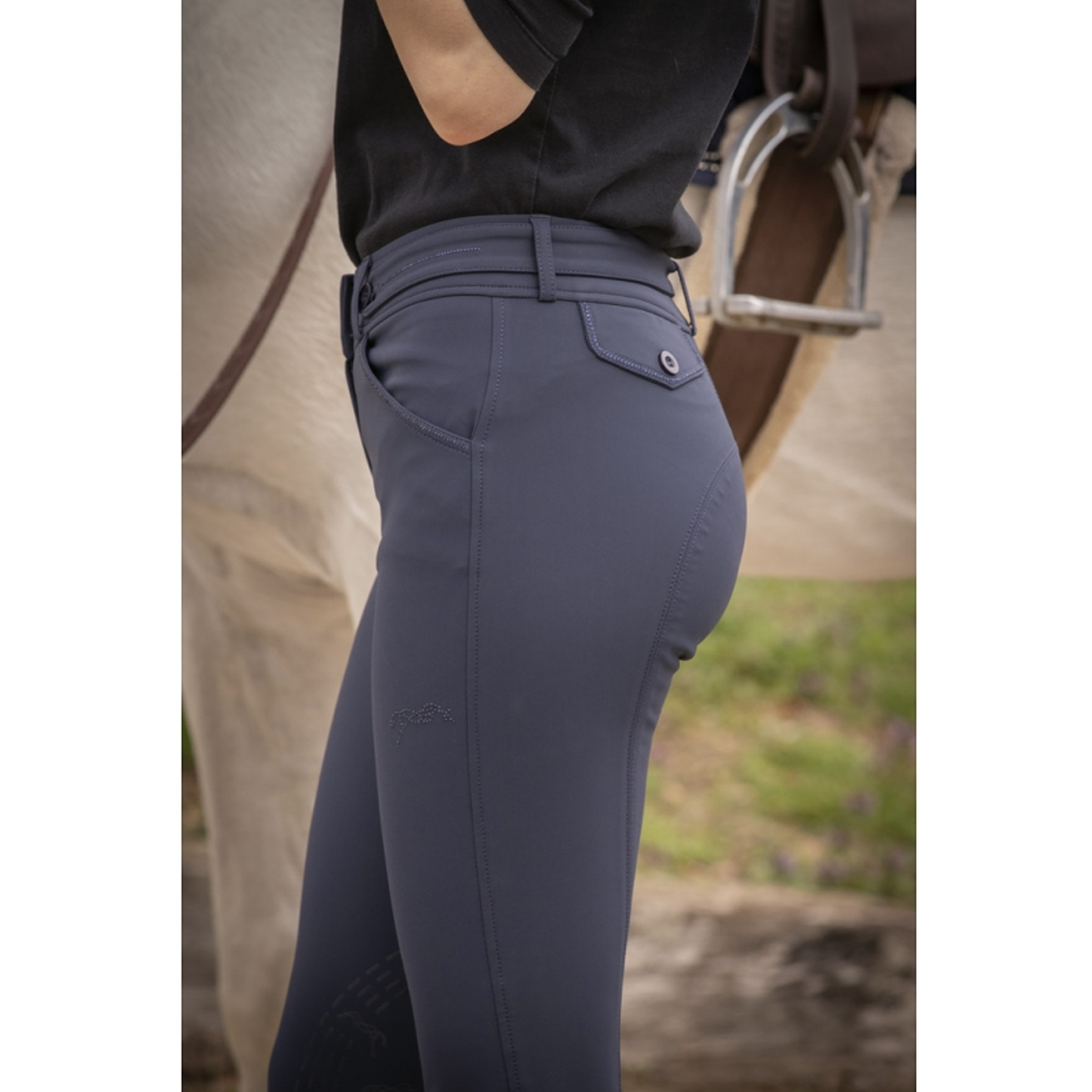 Elegance Breech