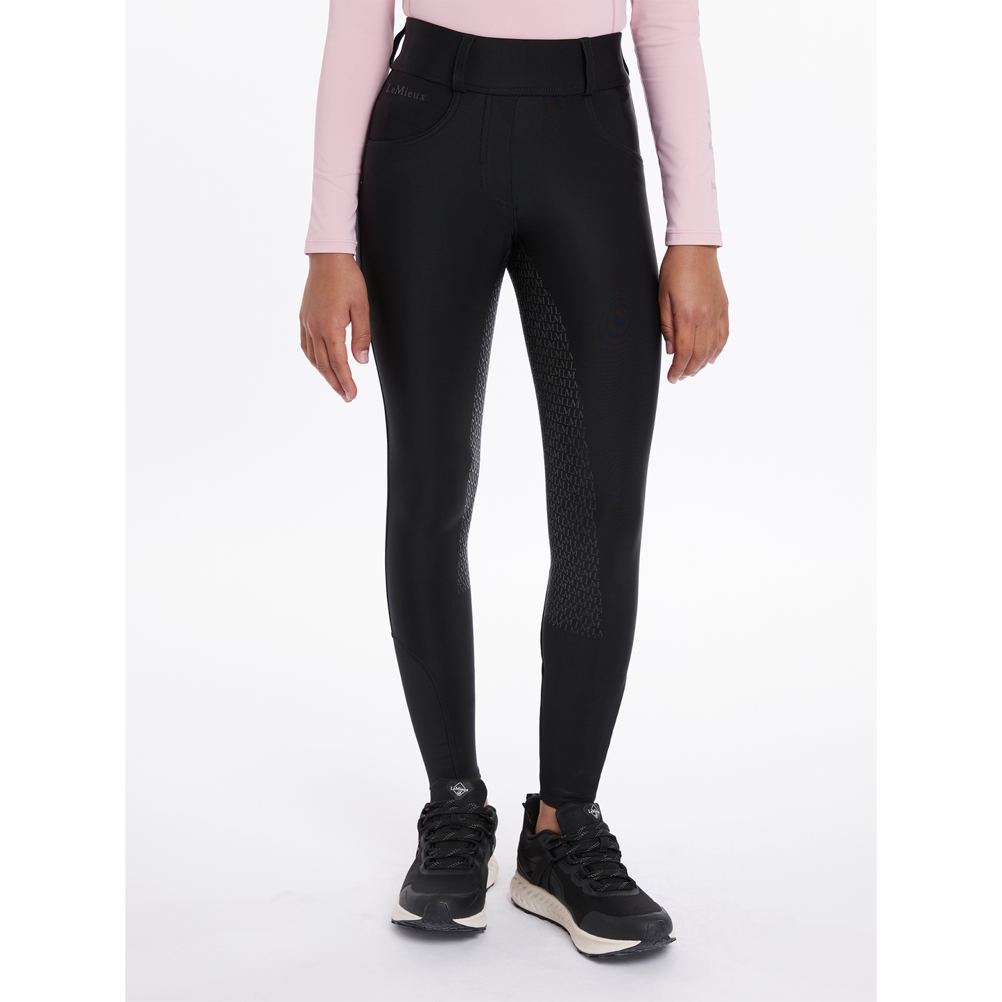 Young Rider Remi Breggings