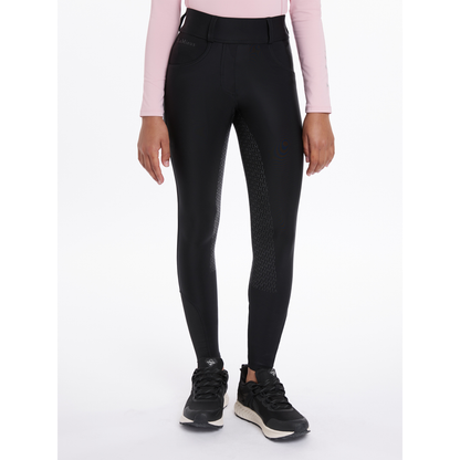 Young Rider Remi Breggings